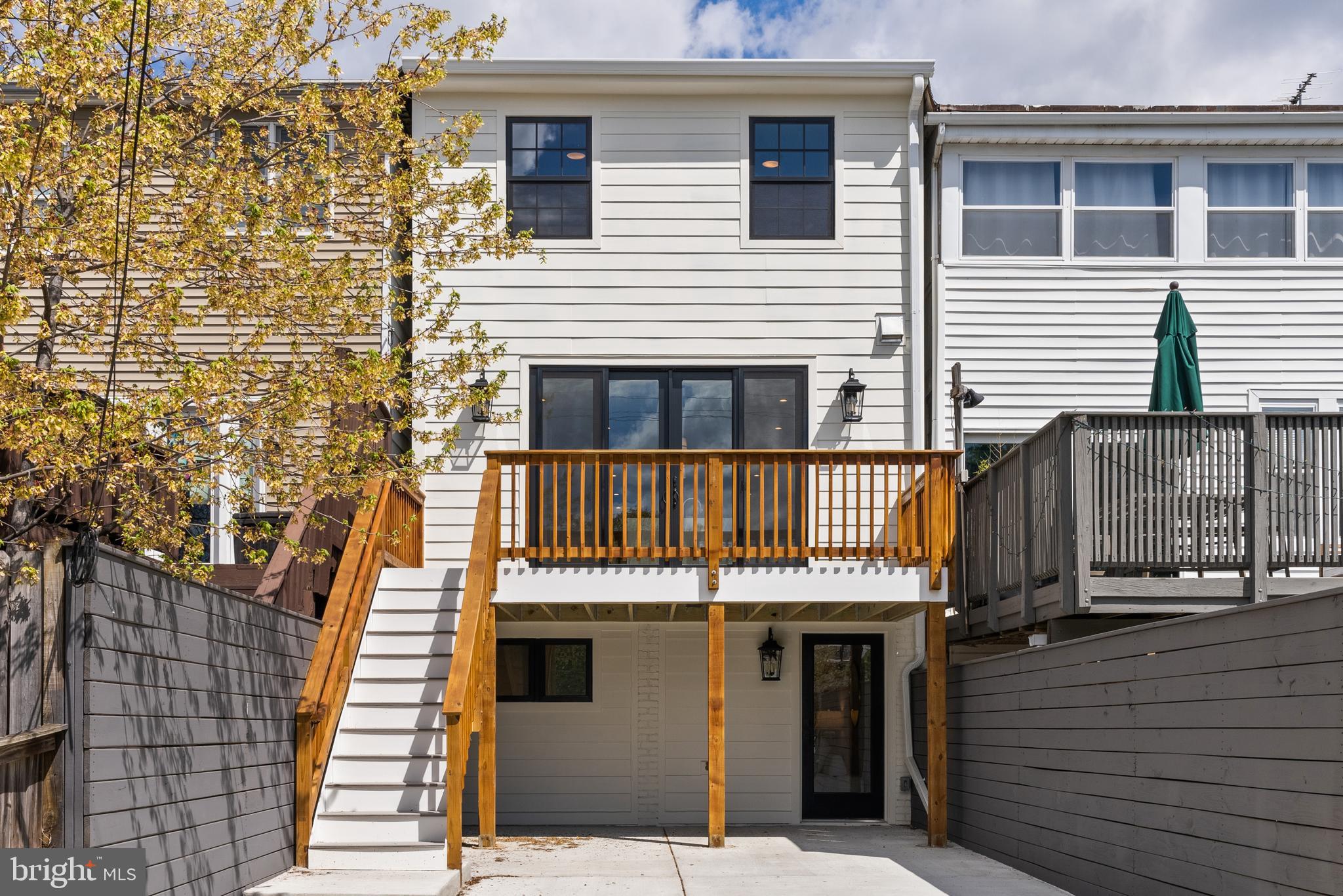 3844 BEECHER STREET NW