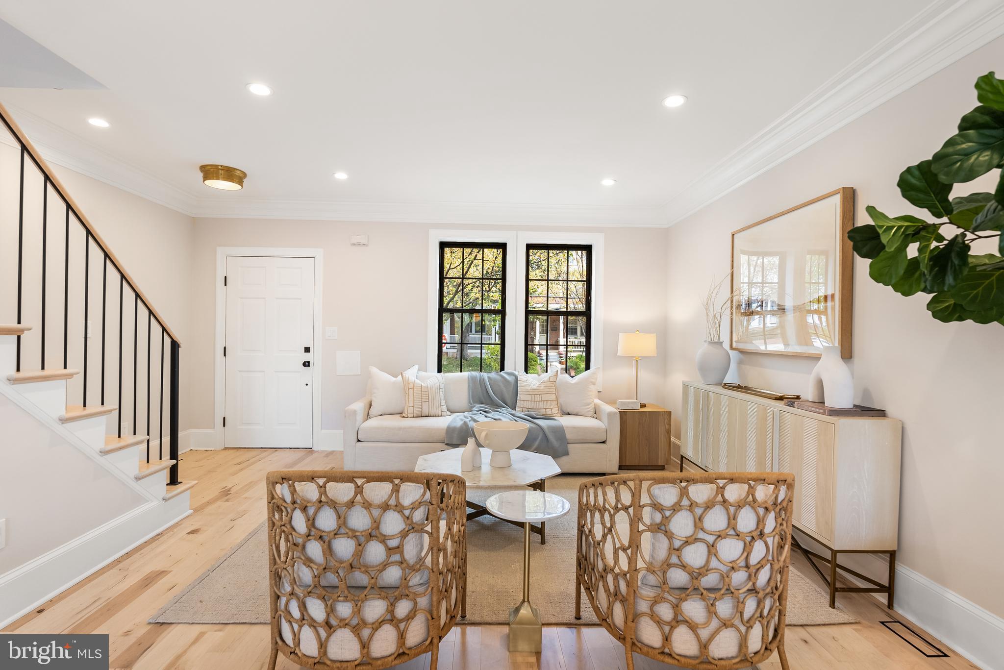 3844 BEECHER STREET NW