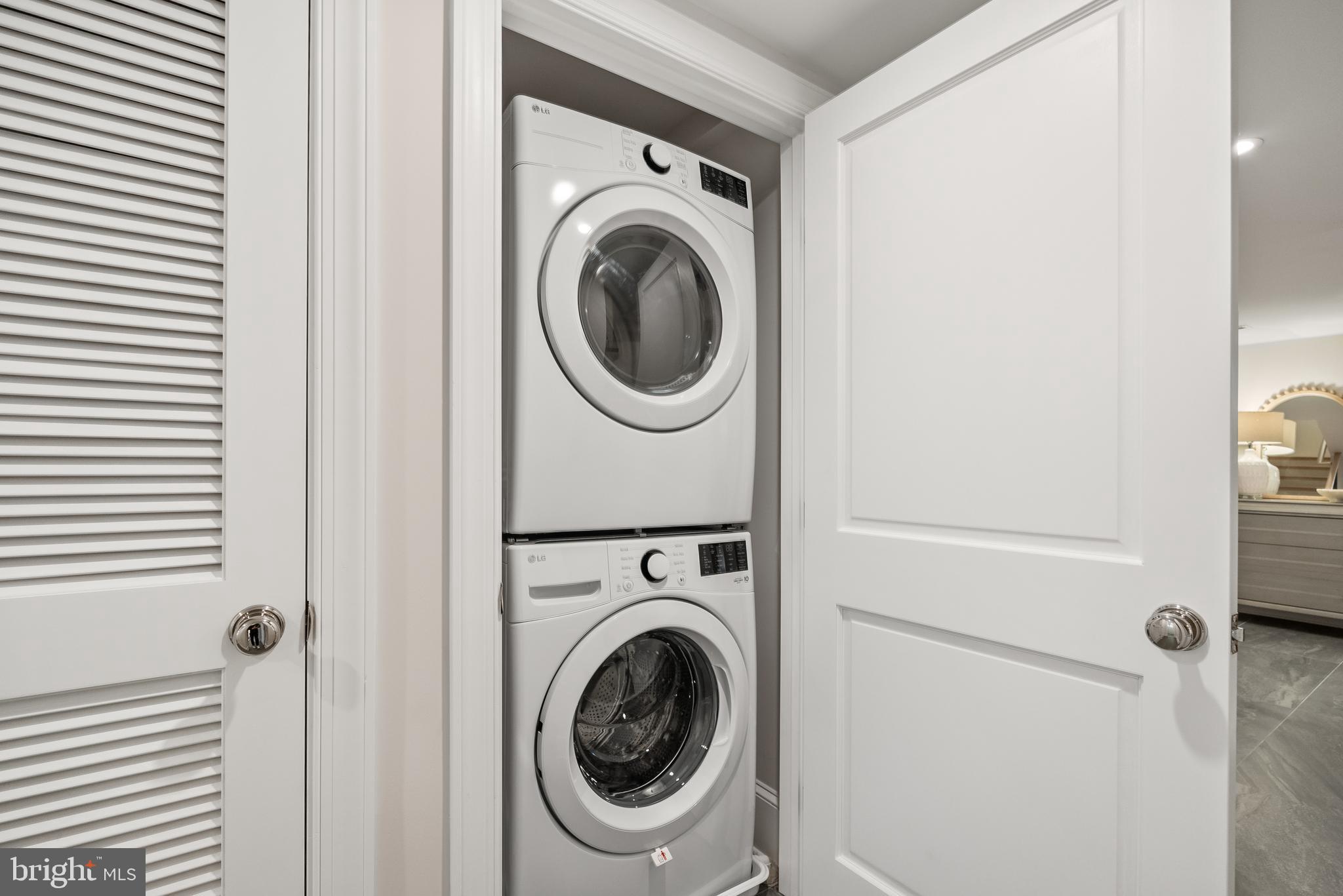 3844 BEECHER STREET NW