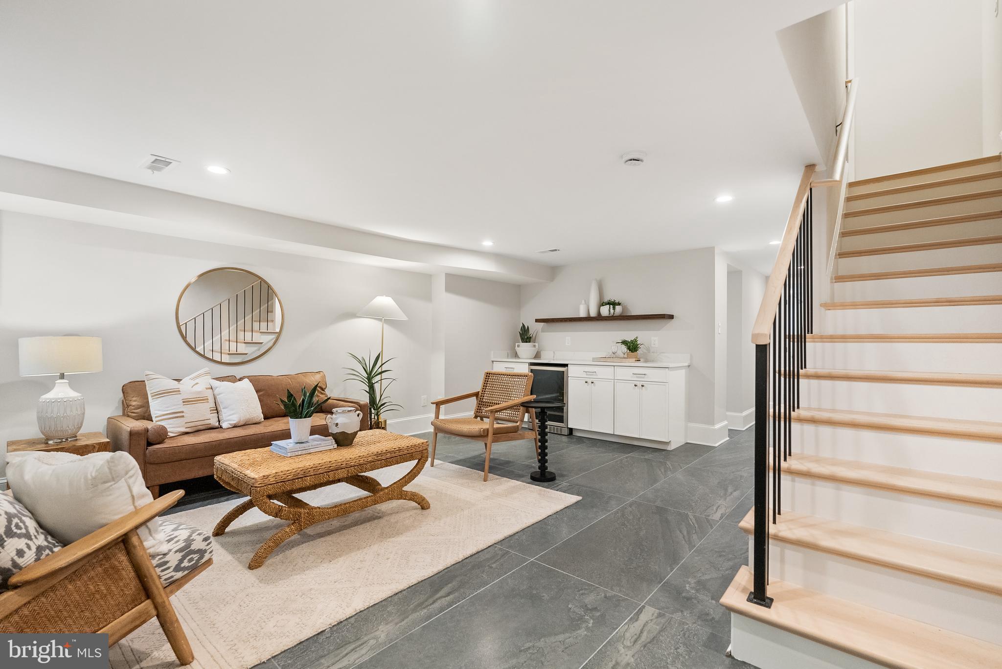 3844 BEECHER STREET NW