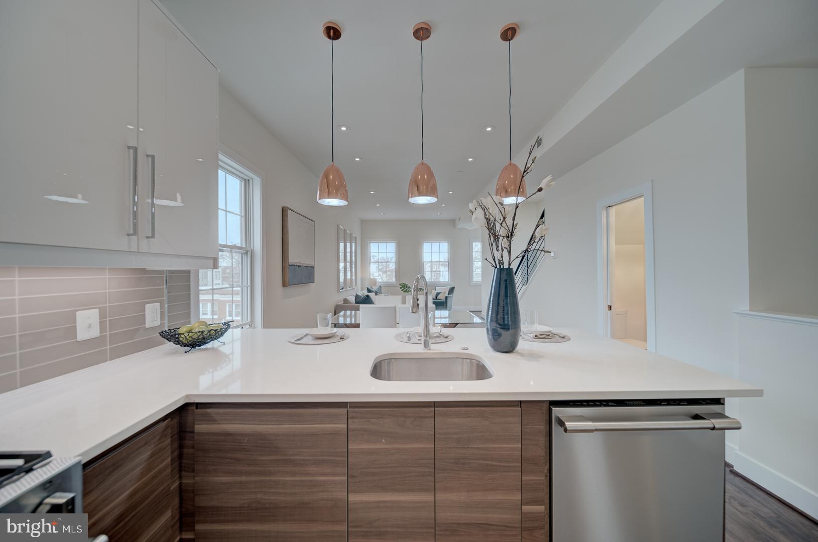 1209 OATES STREET NE 2