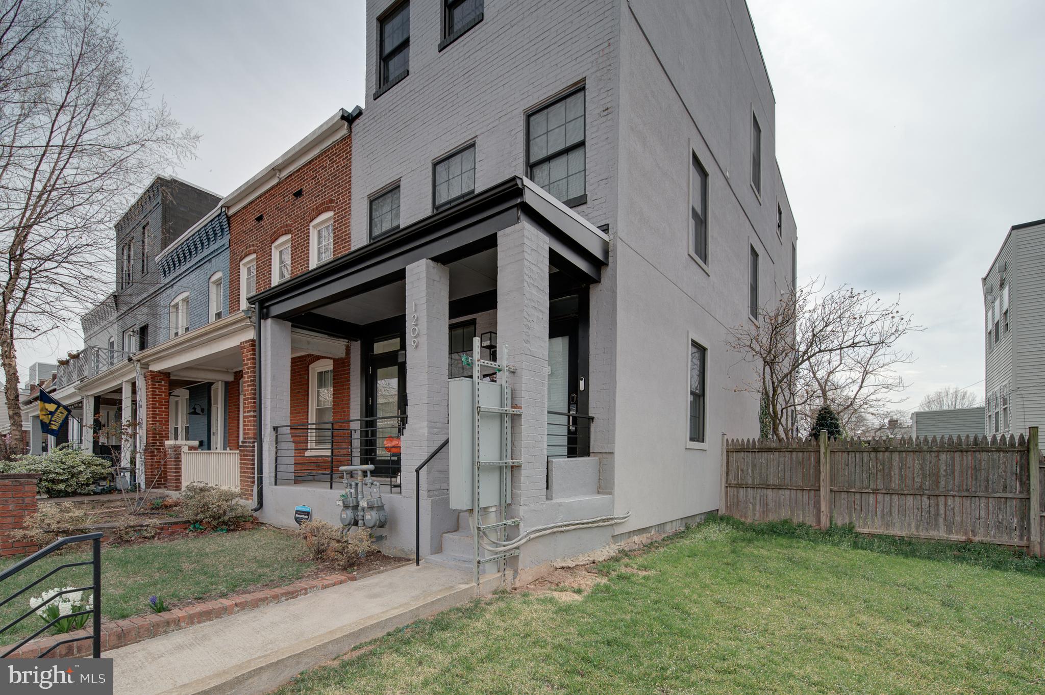 1209 OATES STREET NE 2