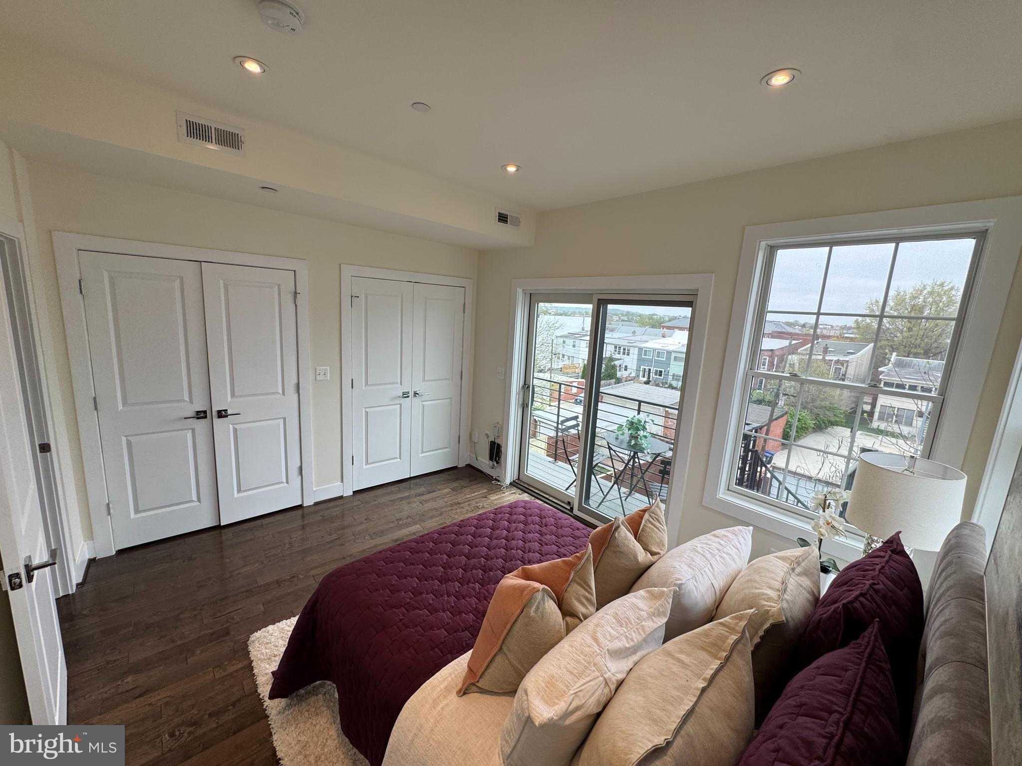 1209 OATES STREET NE 2