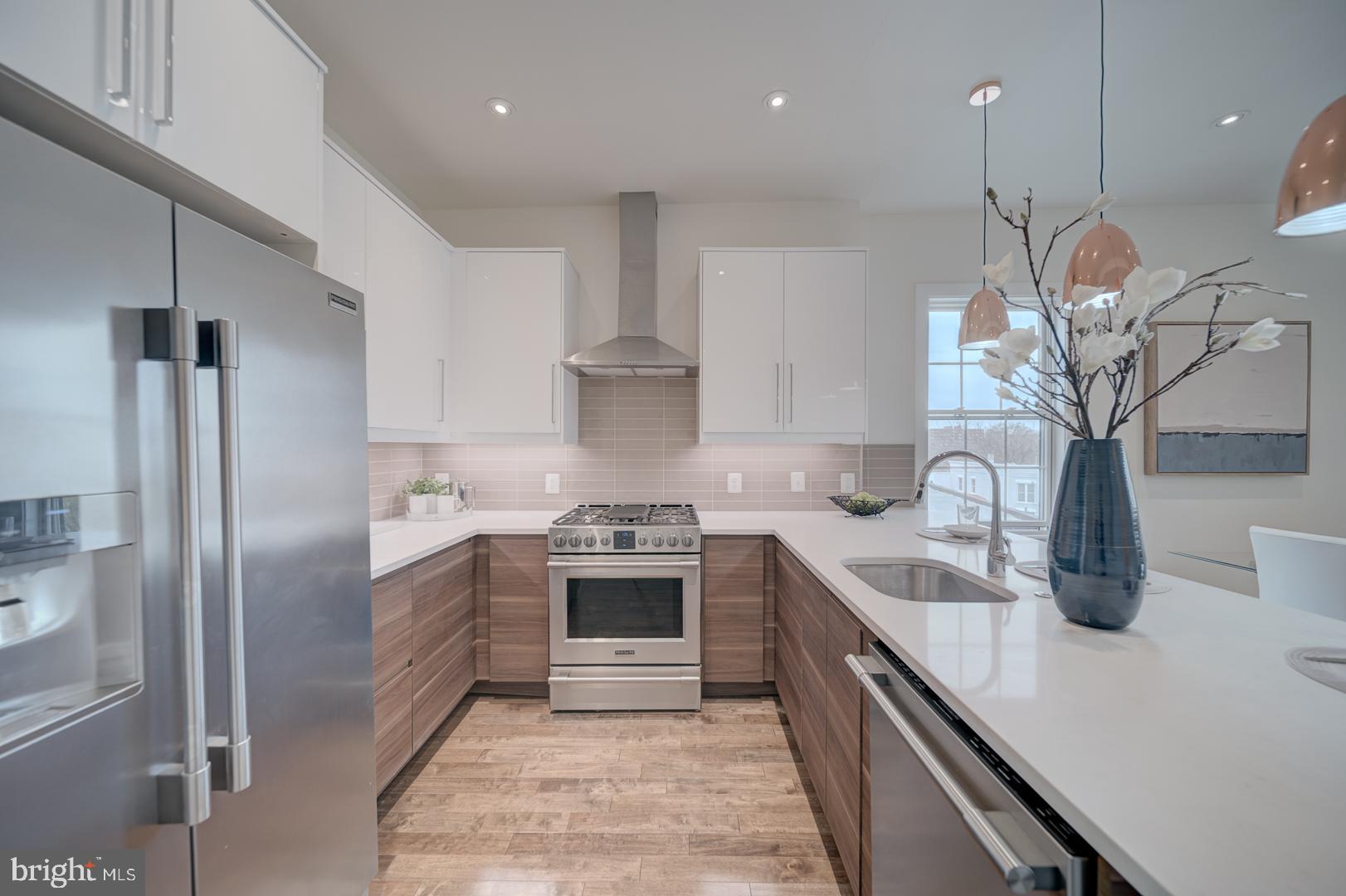 1209 OATES STREET NE 2