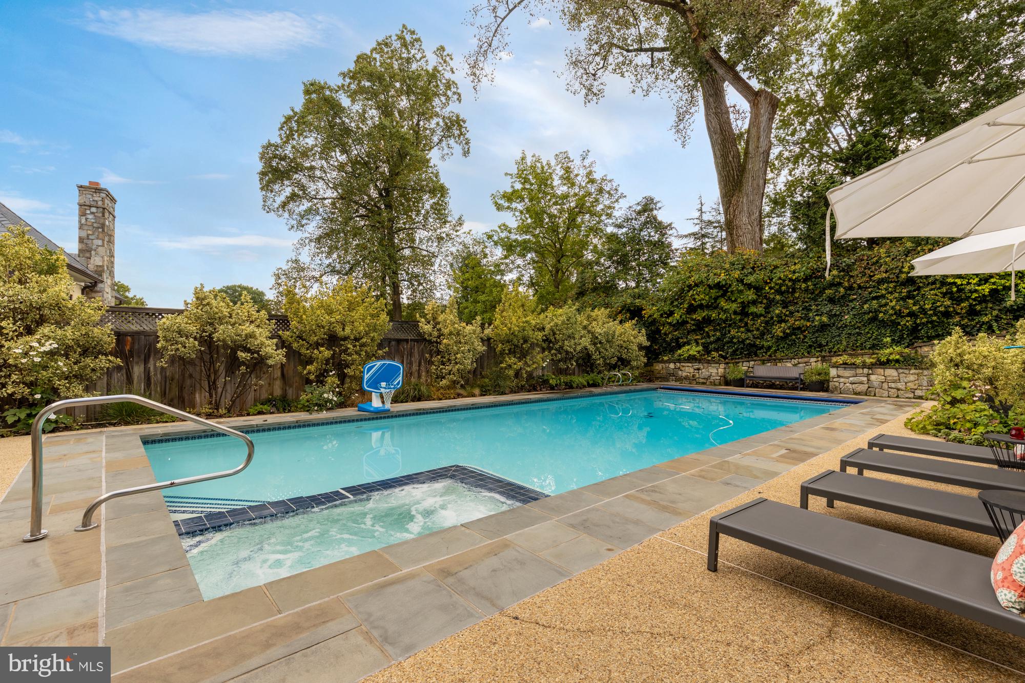 3250 FESSENDEN STREET NW