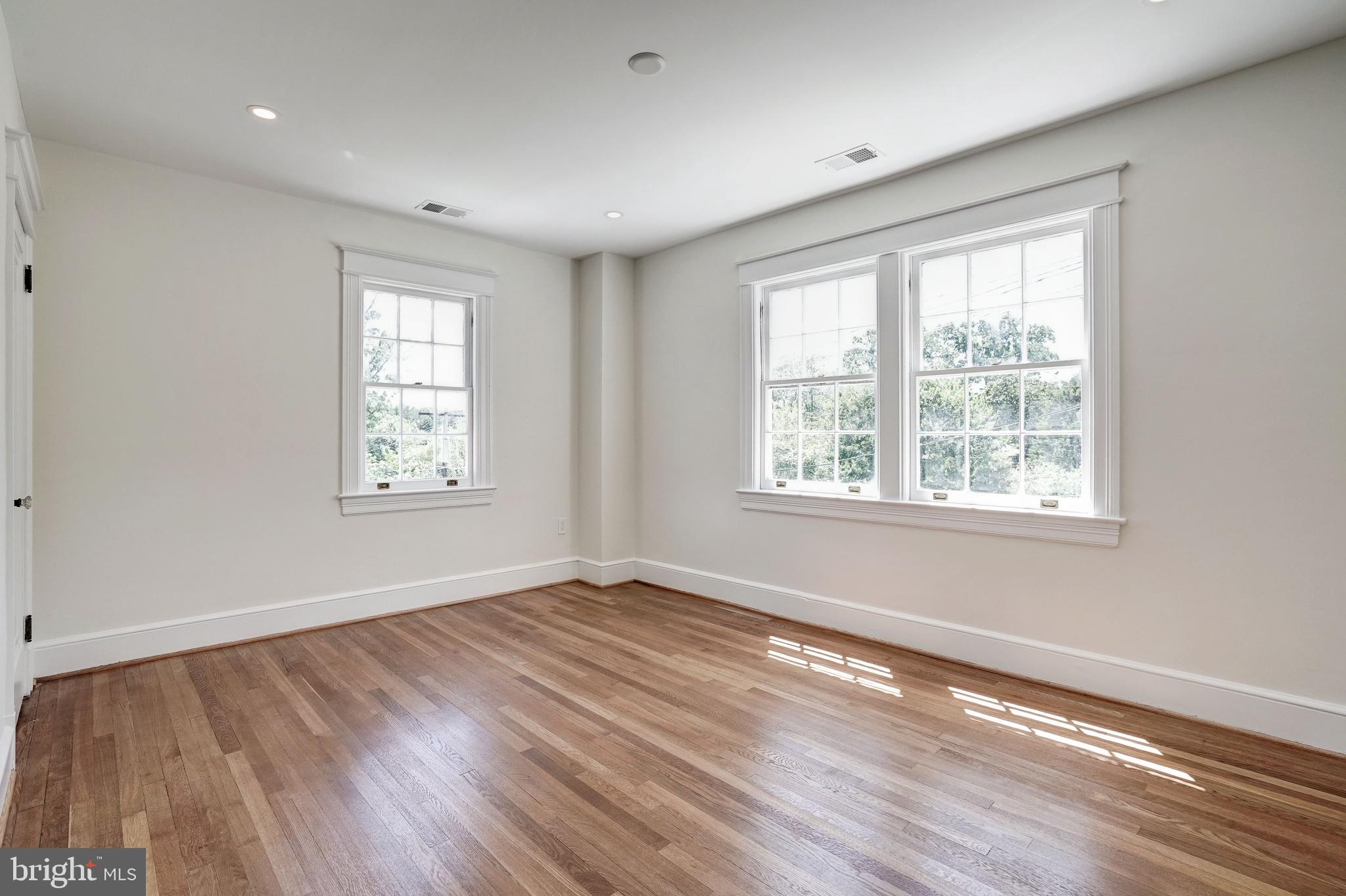 4858 ALBEMARLE STREET NW