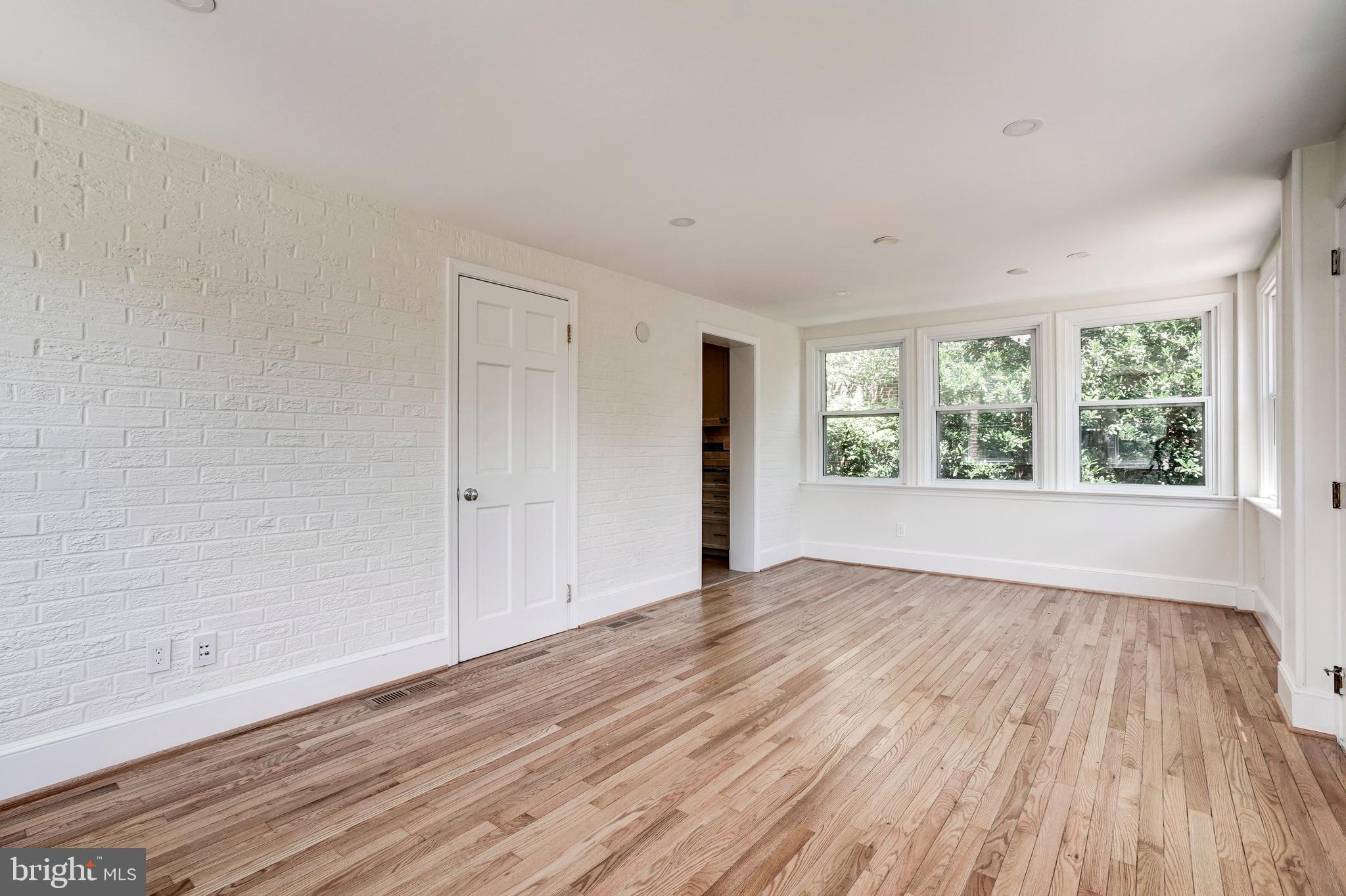 4858 ALBEMARLE STREET NW