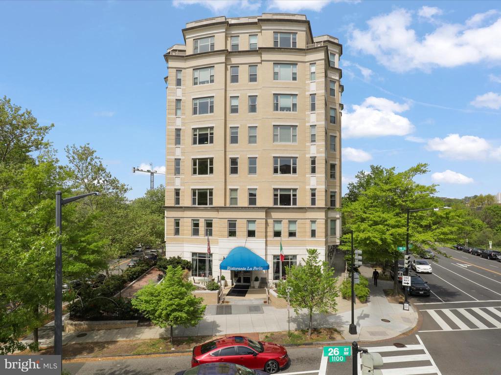 2600 PENNSYLVANIA AVENUE NW 4D