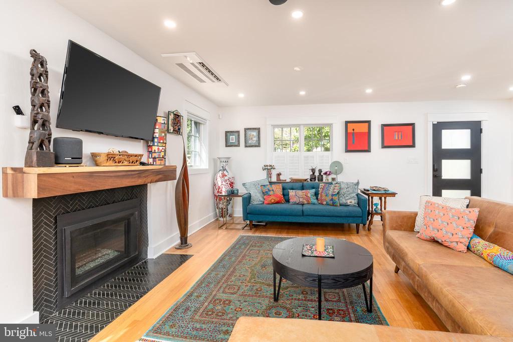 5011 CHEVY CHASE PARKWAY NW