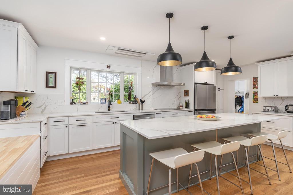 5011 CHEVY CHASE PARKWAY NW
