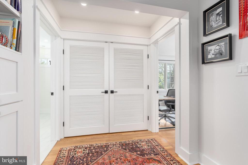5011 CHEVY CHASE PARKWAY NW