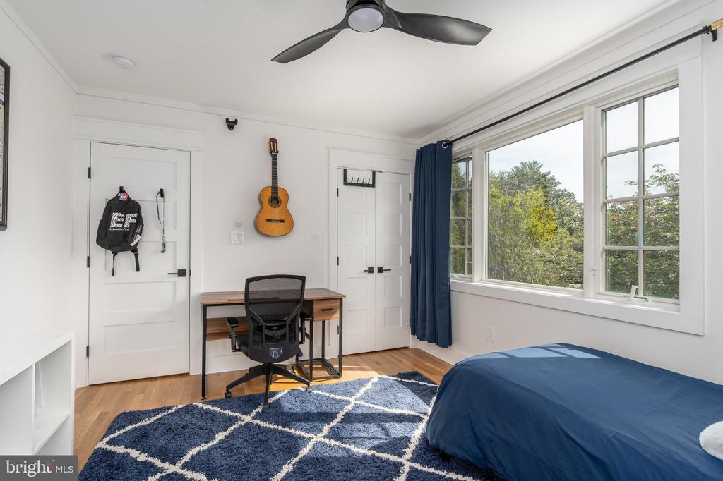 5011 CHEVY CHASE PARKWAY NW