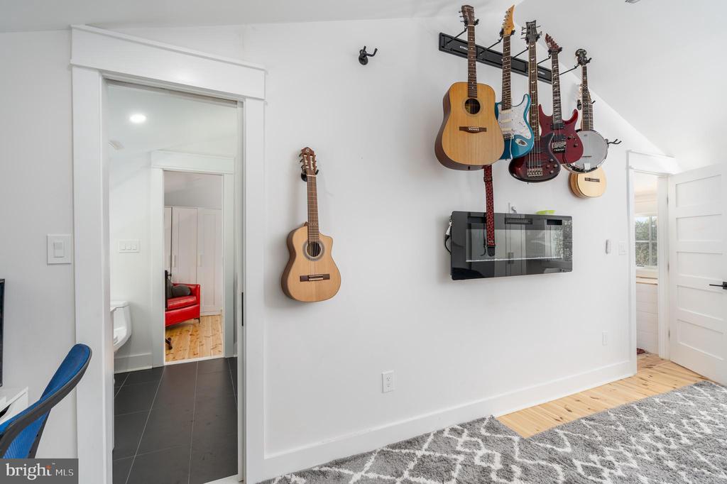 5011 CHEVY CHASE PARKWAY NW