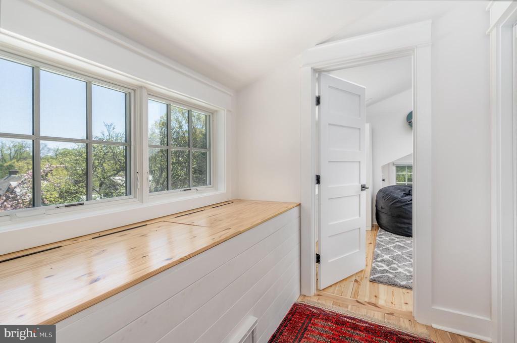 5011 CHEVY CHASE PARKWAY NW