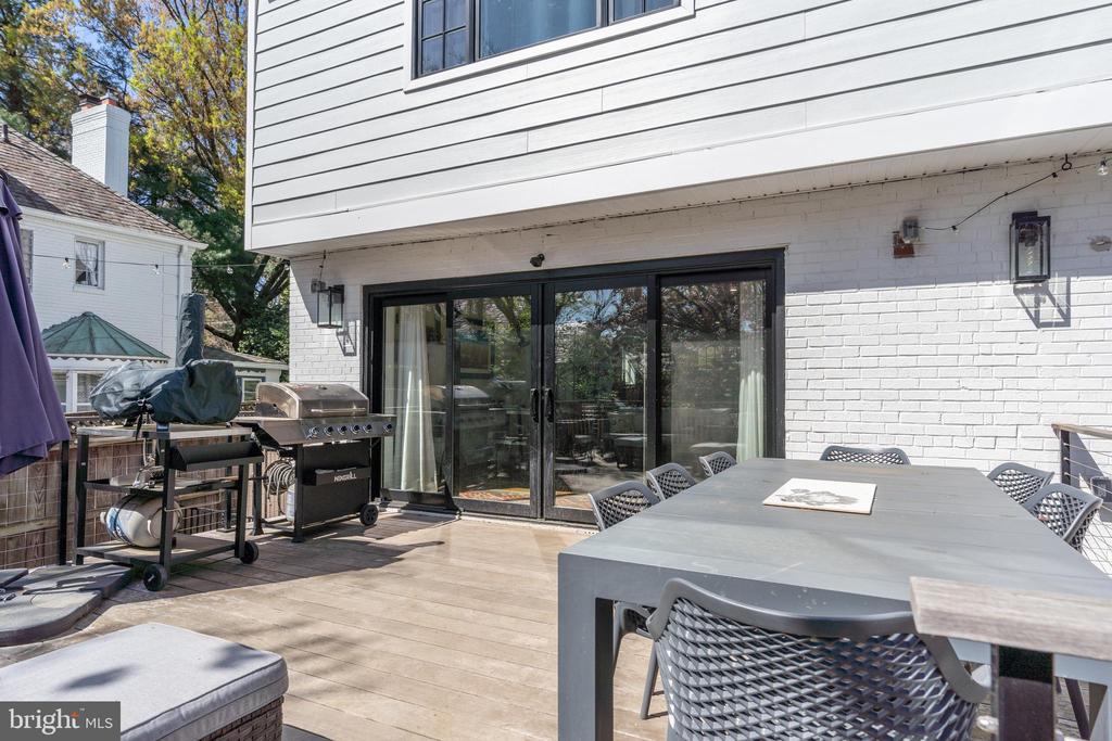 5011 CHEVY CHASE PARKWAY NW