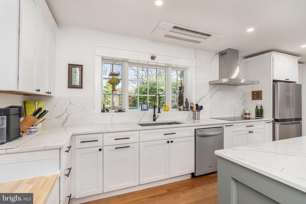 5011 CHEVY CHASE PARKWAY NW