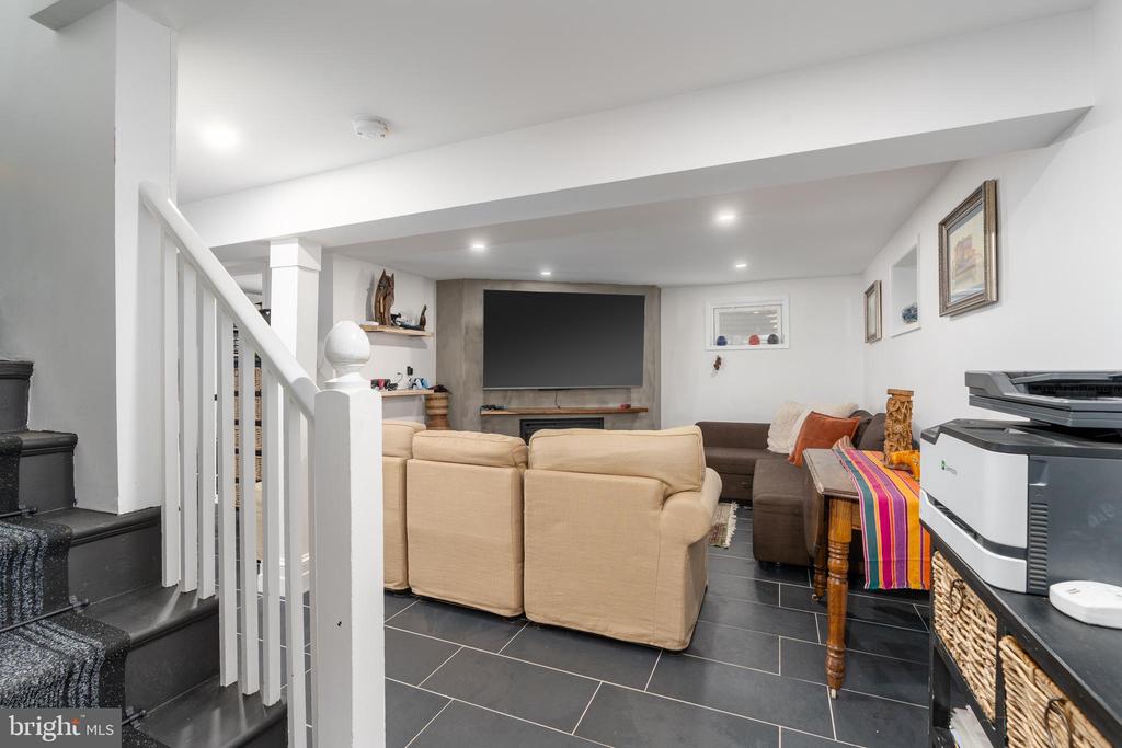5011 CHEVY CHASE PARKWAY NW