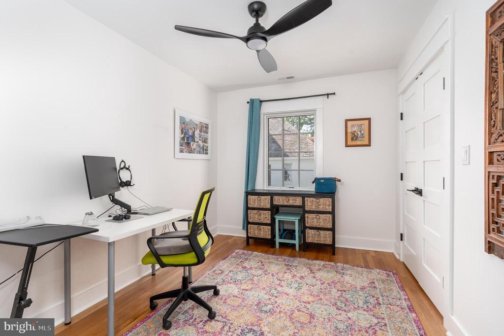 5011 CHEVY CHASE PARKWAY NW