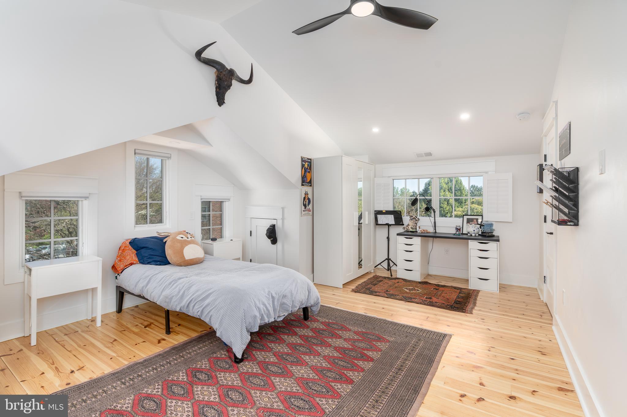 5011 CHEVY CHASE PARKWAY NW
