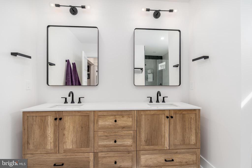5011 CHEVY CHASE PARKWAY NW