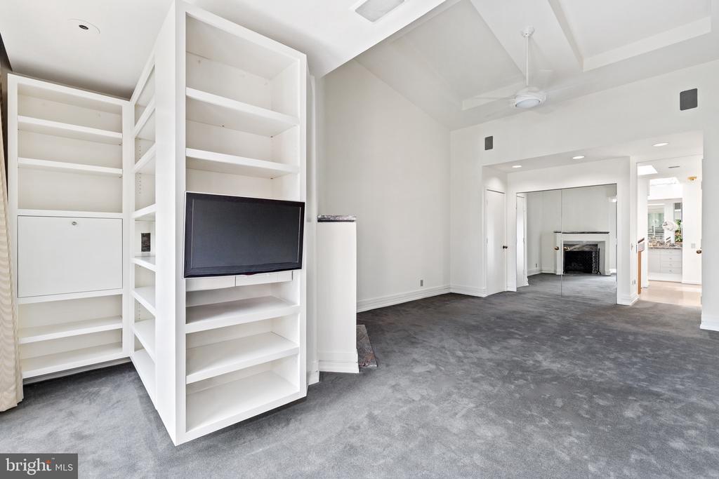 2014 O STREET NW