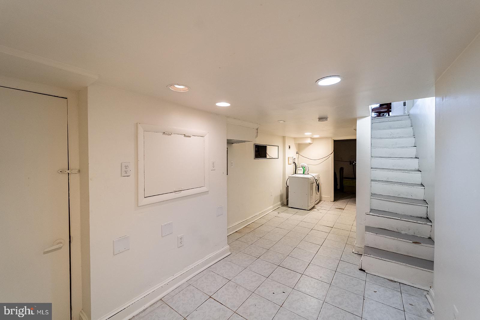 1062 | 1064 THOMAS JEFFERSON STREET NW