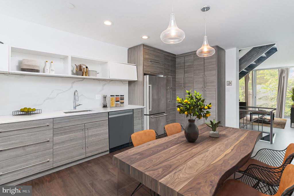 1338 4TH ST SW T1338