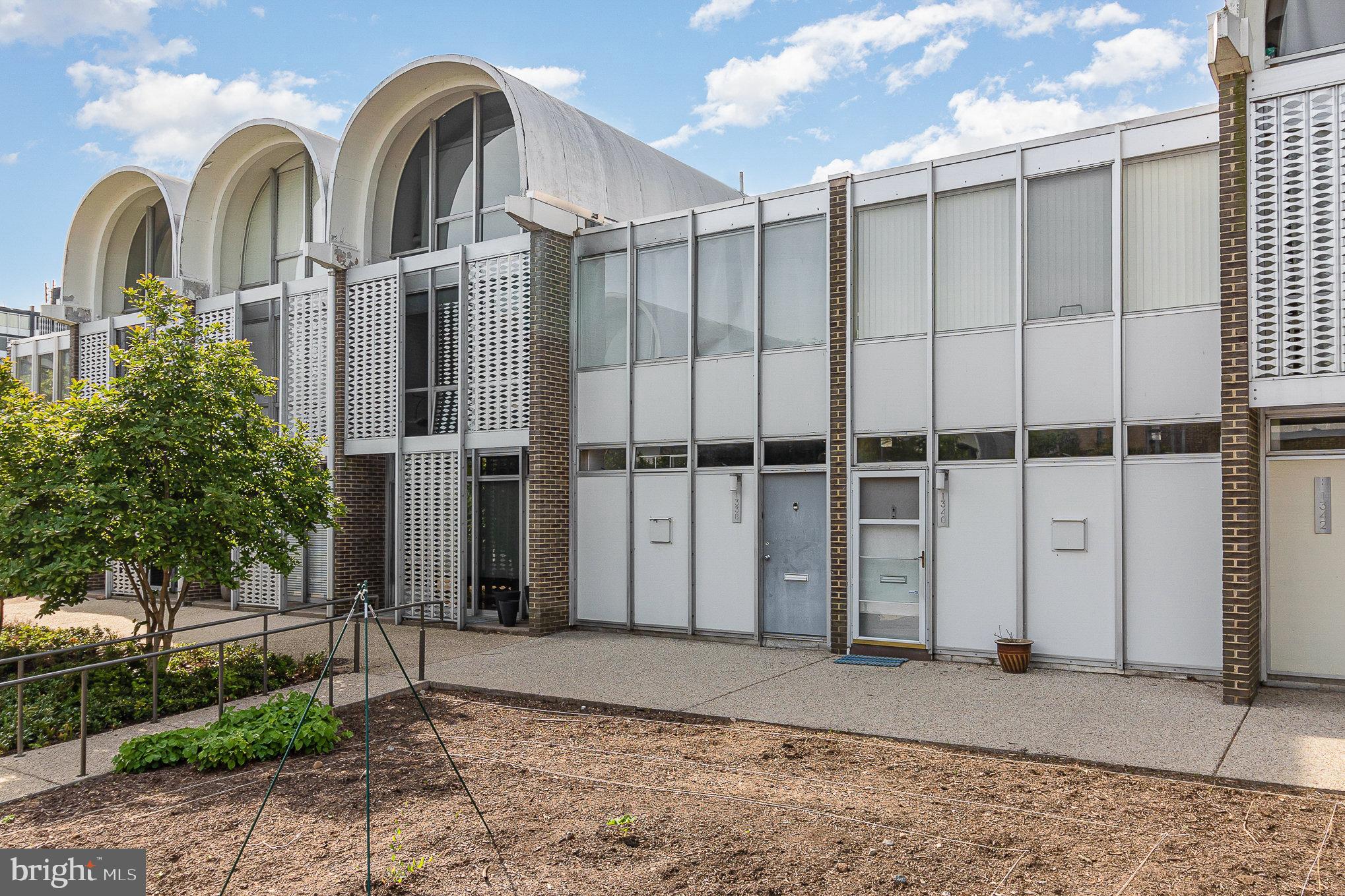 1338 4TH ST SW T1338