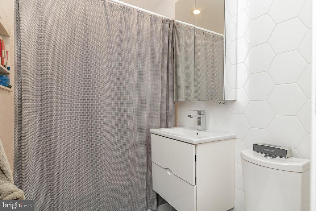 1338 4TH ST SW T1338