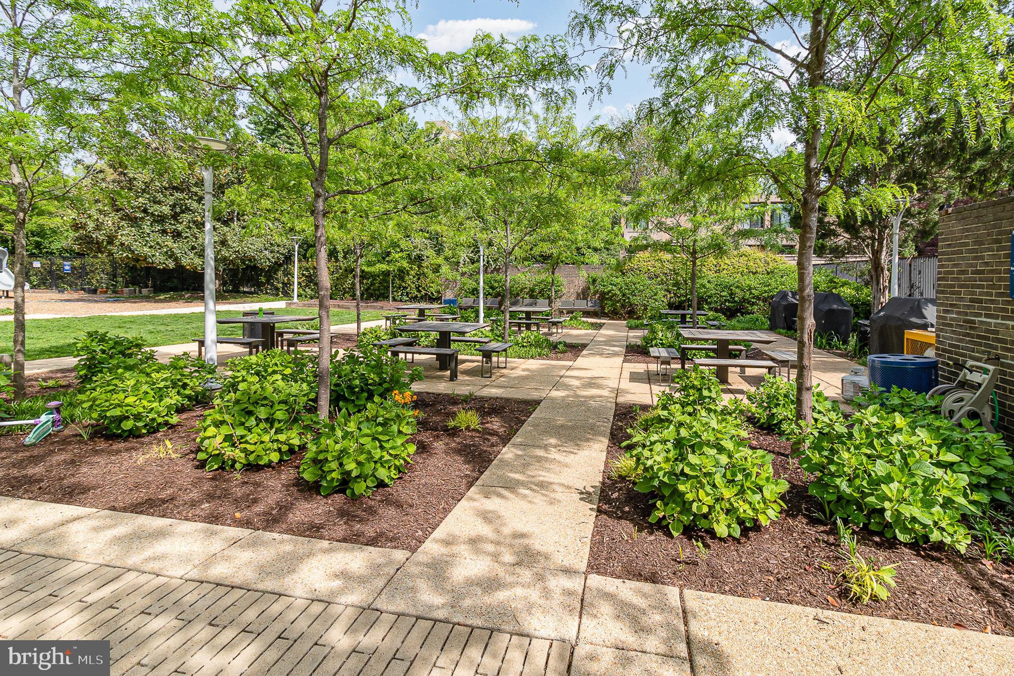 1338 4TH ST SW T1338