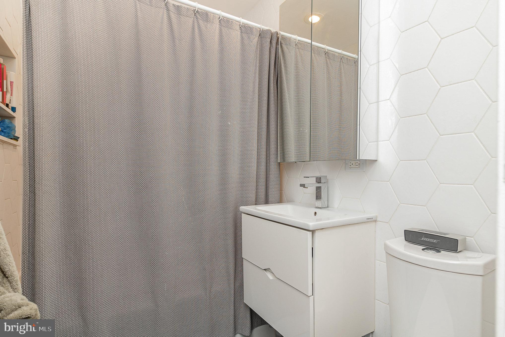 1338 4TH ST SW T1338