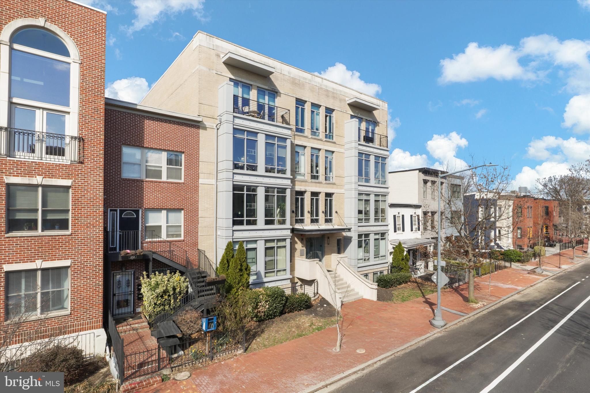 435 R STREET NW 201