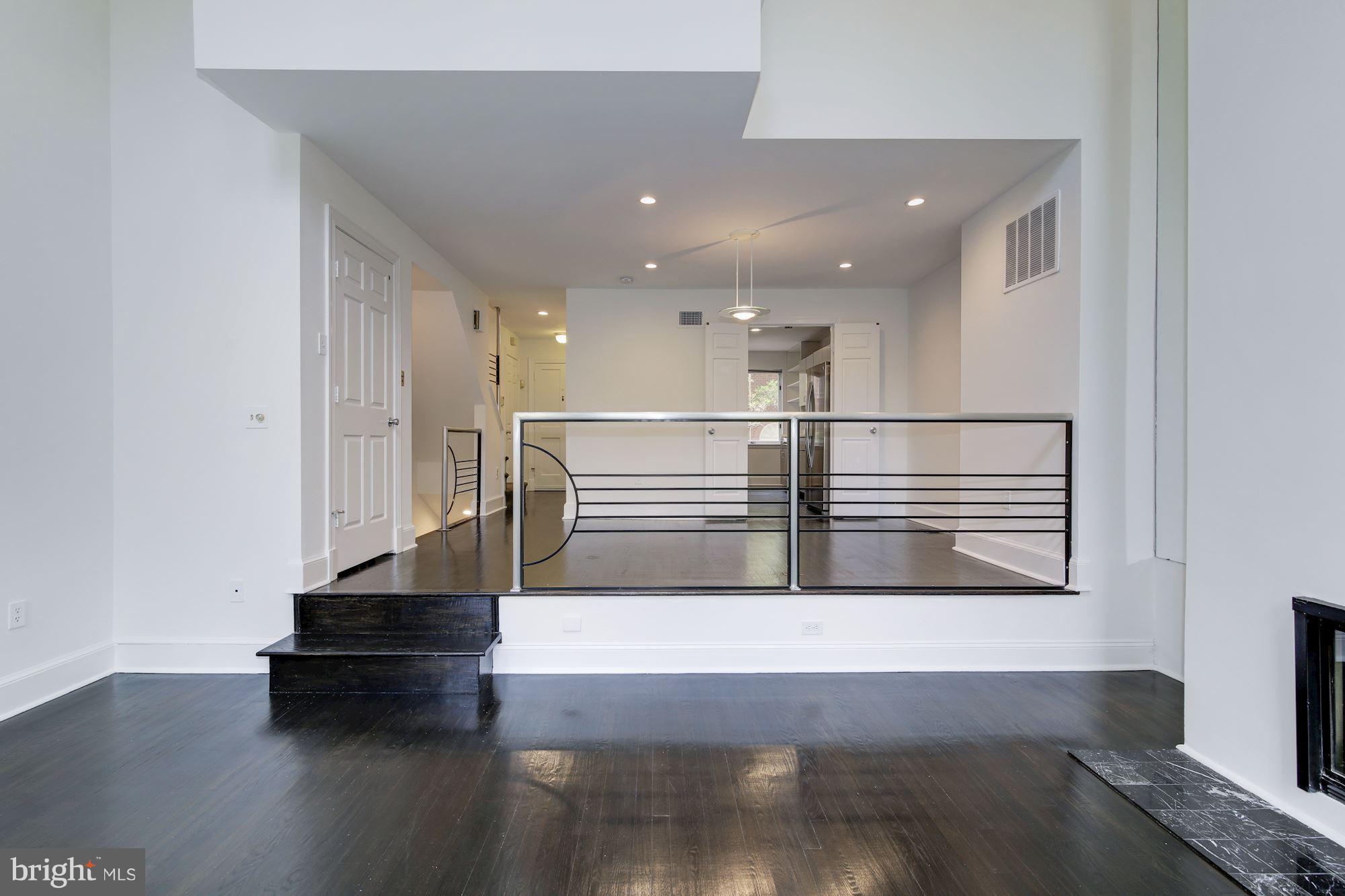 3917 GEORGETOWN COURT NW