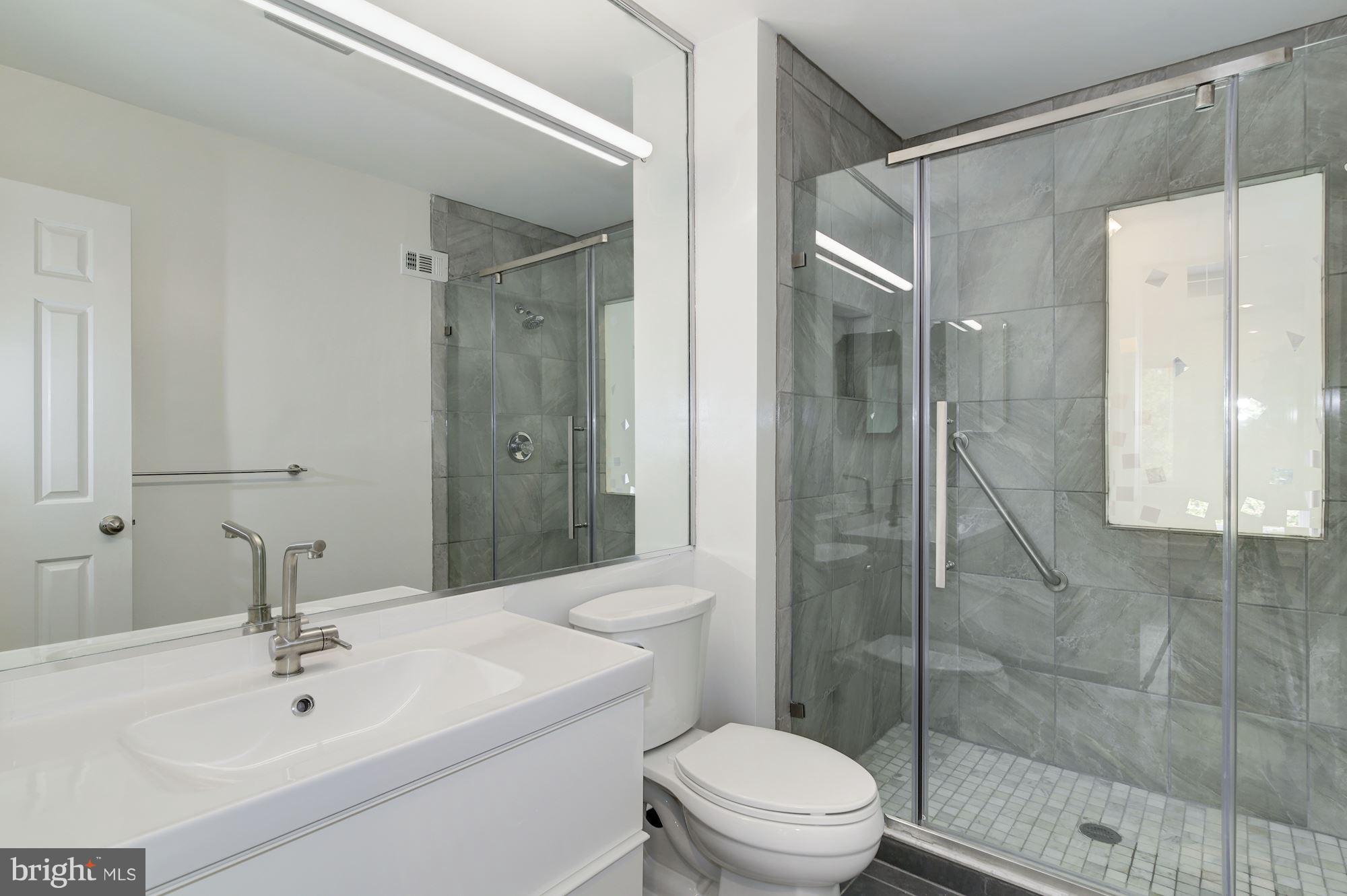 3917 GEORGETOWN COURT NW