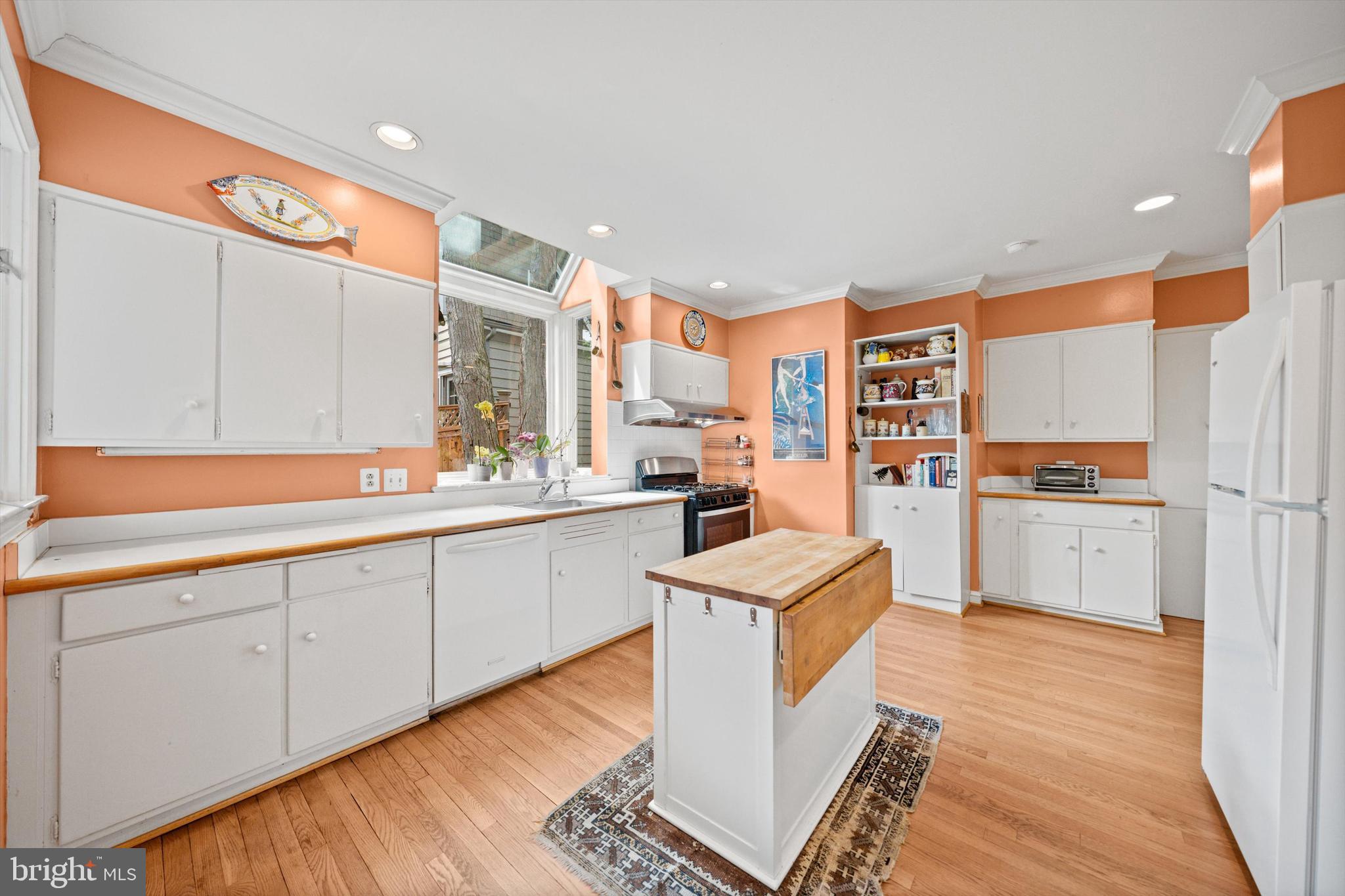 4530 LOWELL STREET NW