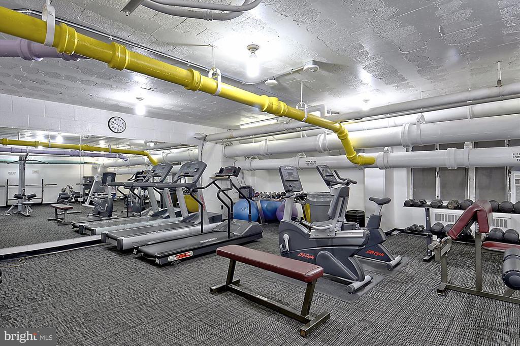 2475 VIRGINIA AVENUE NW 321
