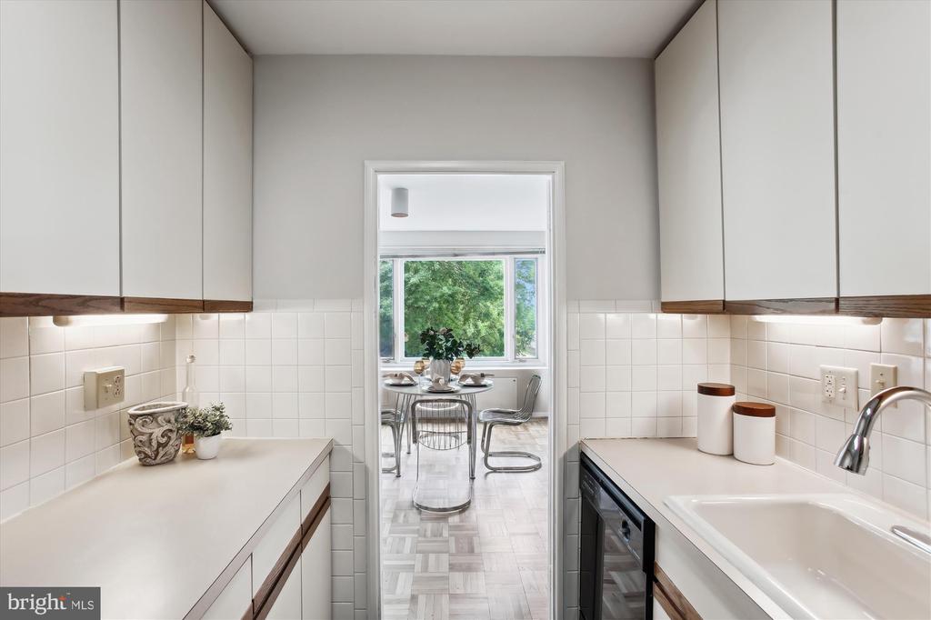 2475 VIRGINIA AVENUE NW 321