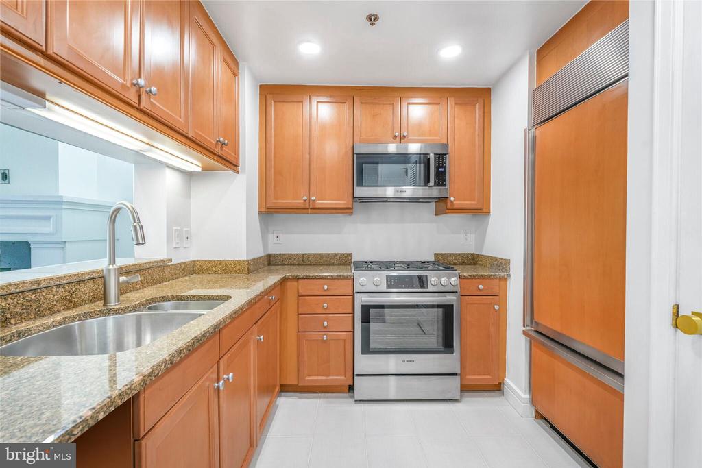 1111 23RD STREET NW 8E