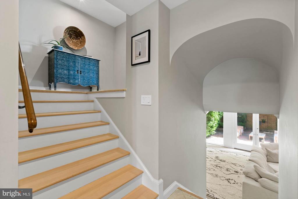 1671 34TH STREET NW
