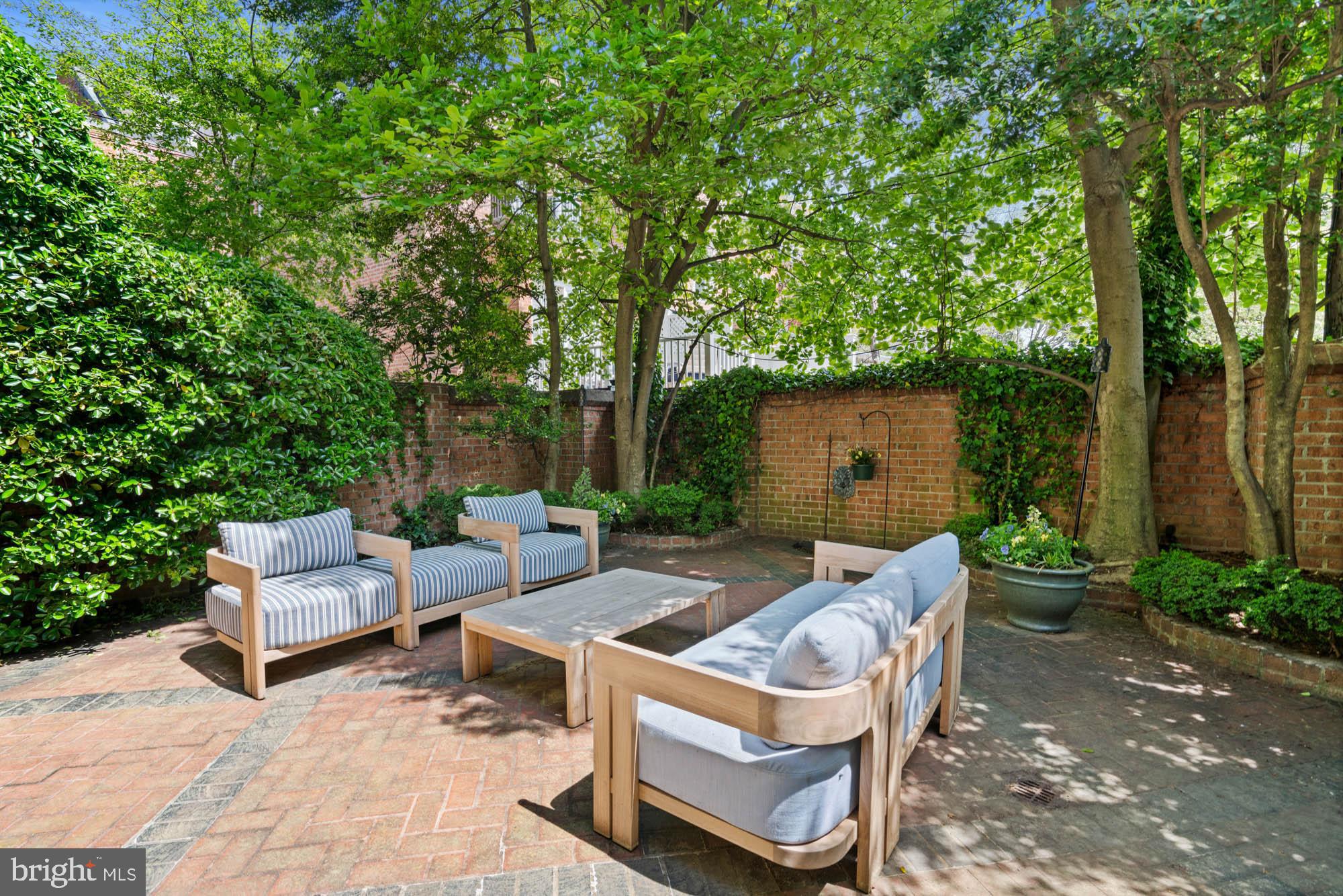 1671 34TH STREET NW