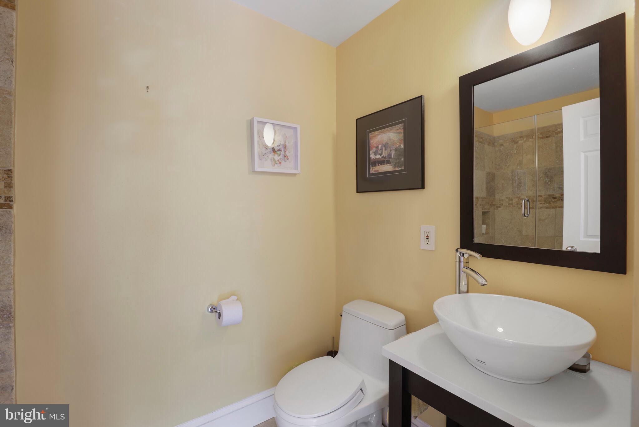 3927 GEORGETOWN COURT NW