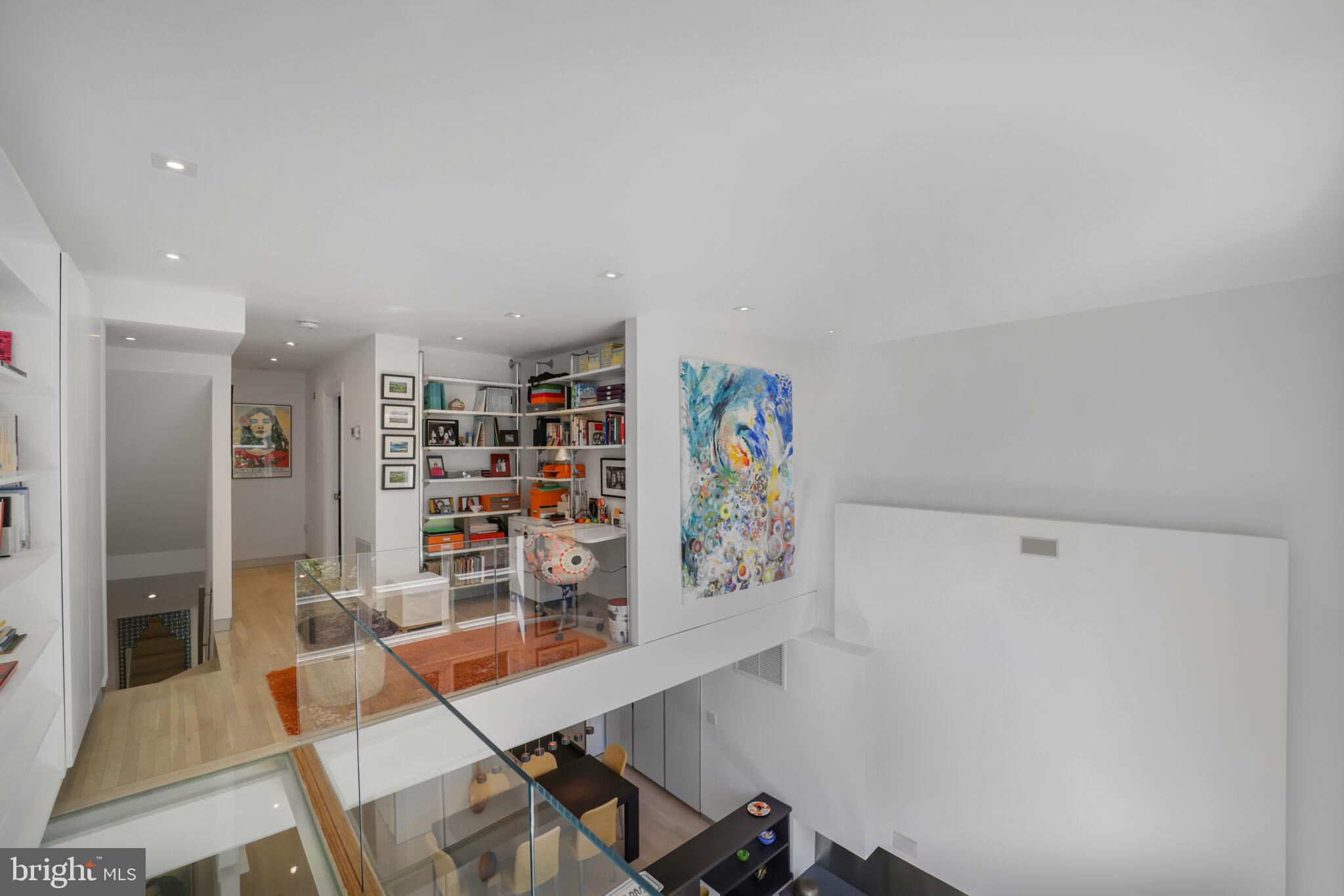 3927 GEORGETOWN COURT NW