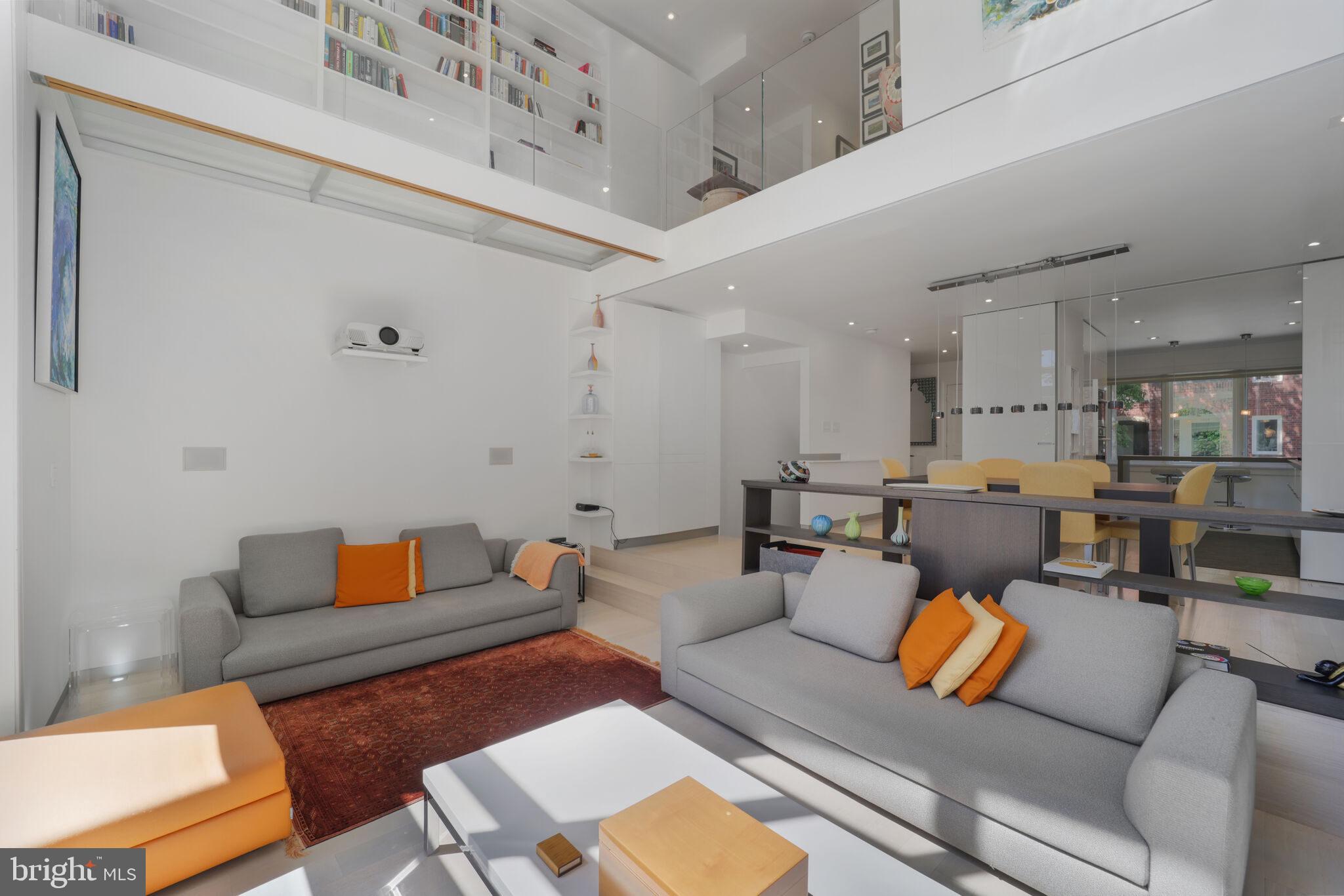 3927 GEORGETOWN COURT NW