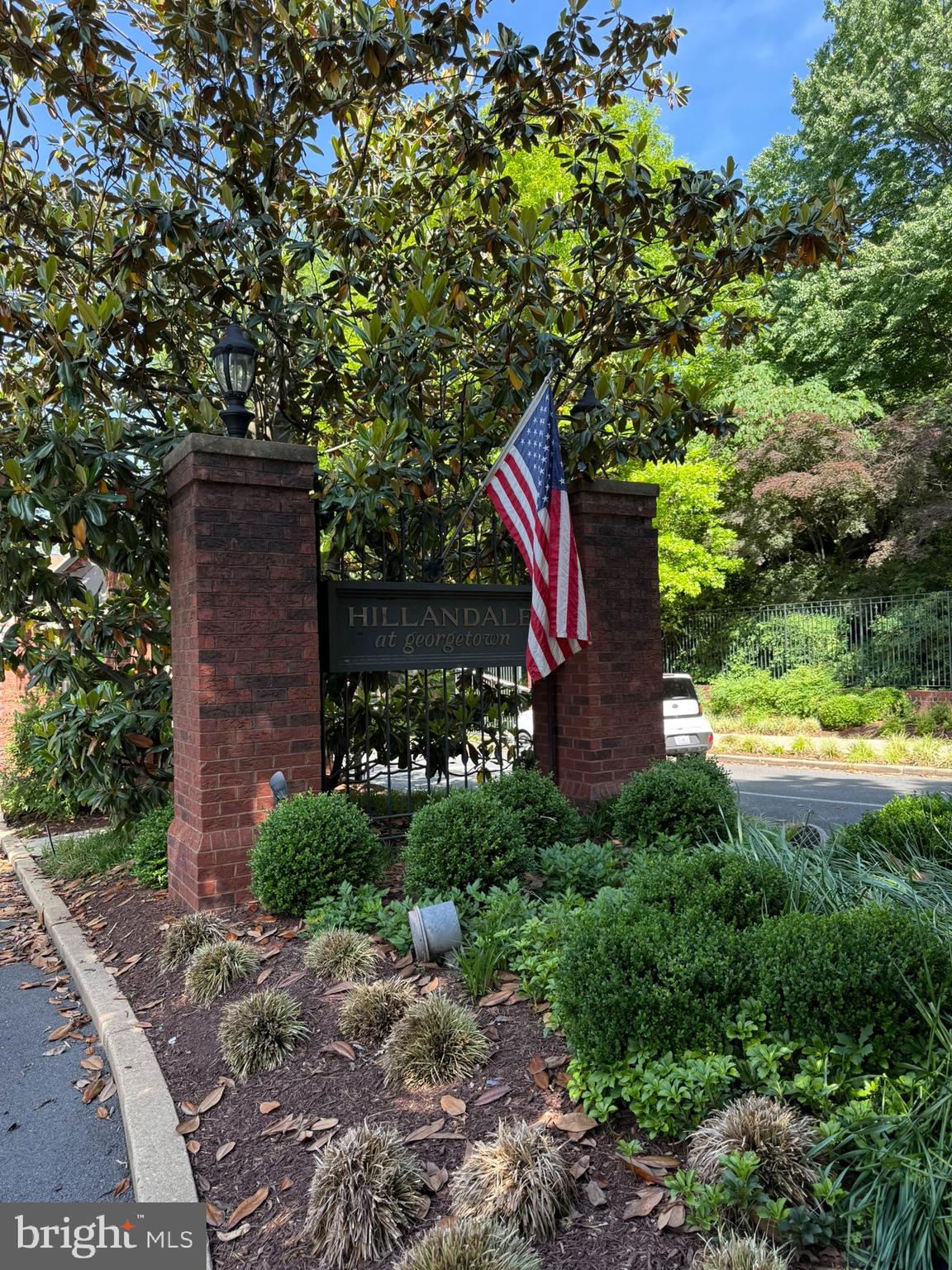 3927 GEORGETOWN COURT NW