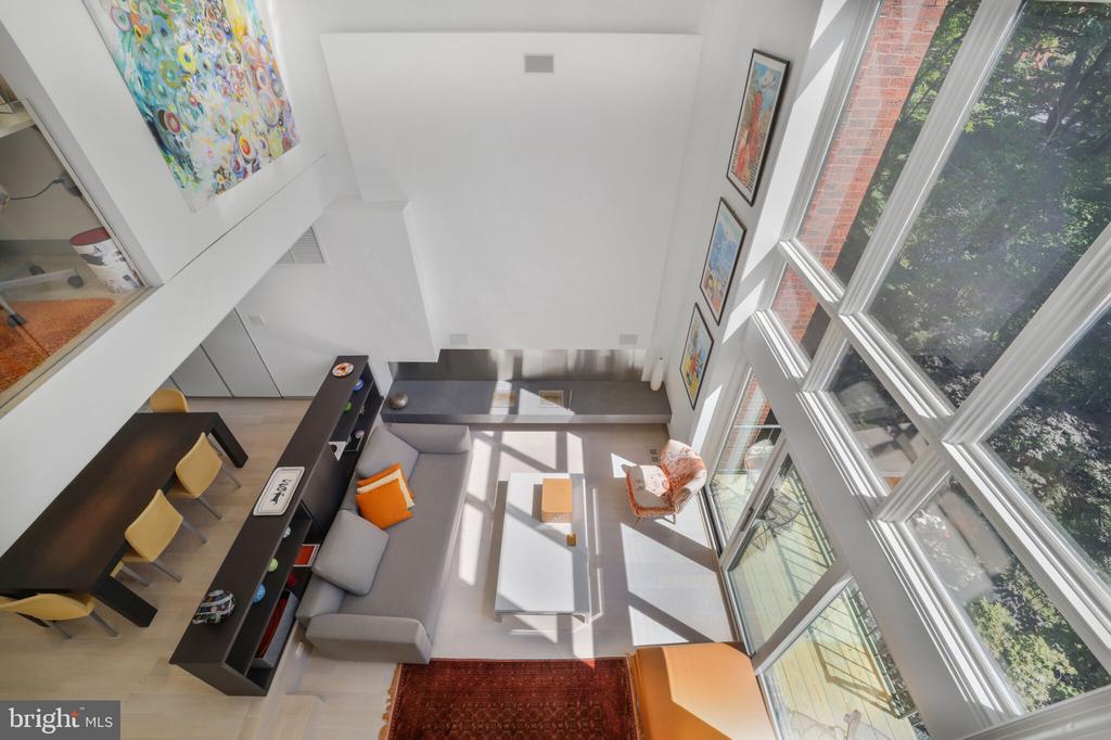 3927 GEORGETOWN COURT NW