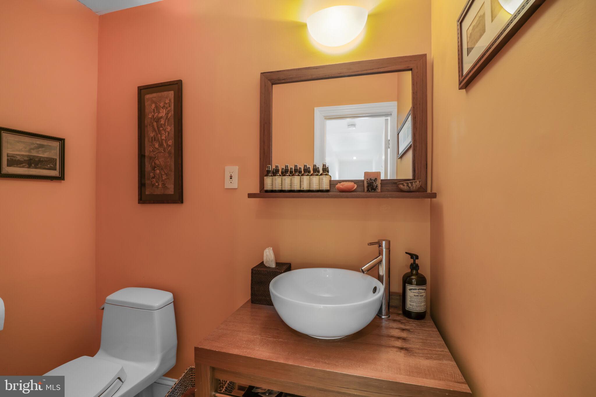 3927 GEORGETOWN COURT NW