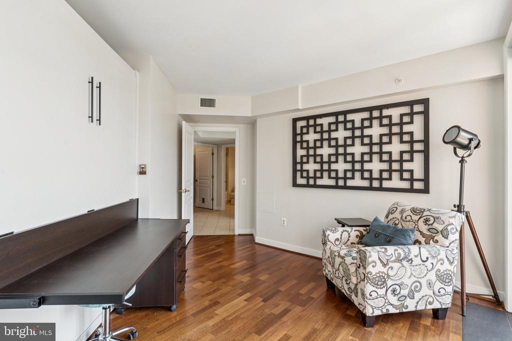 616 E STREET NW 1114