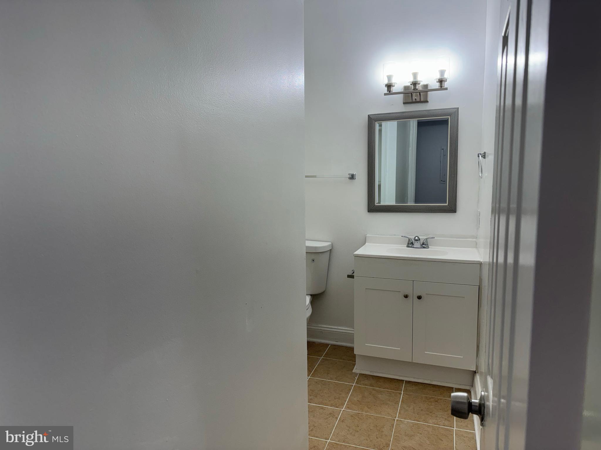 1652 WEST VIRGINIA AVENUE NE 2