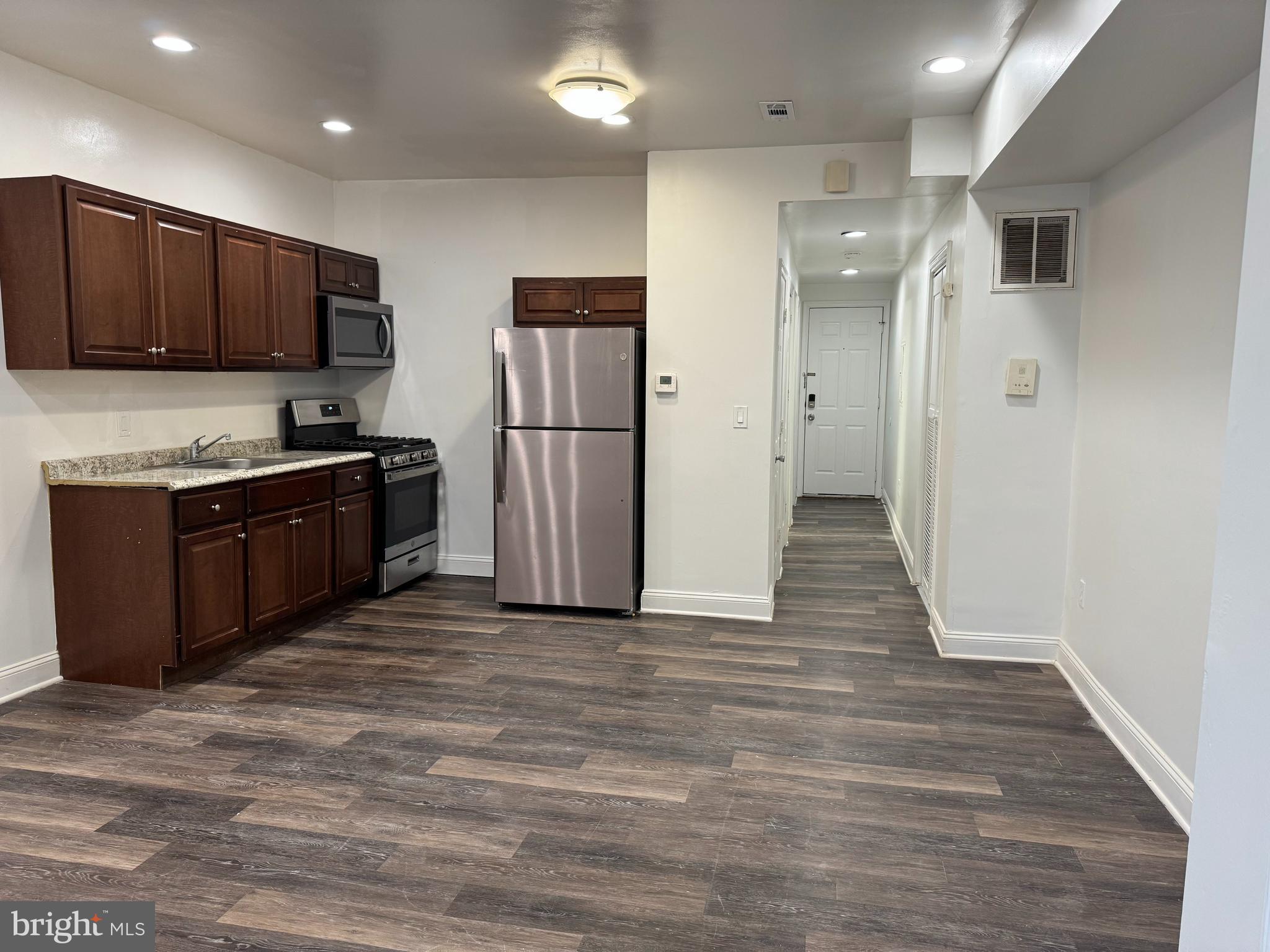 1652 WEST VIRGINIA AVENUE NE 2