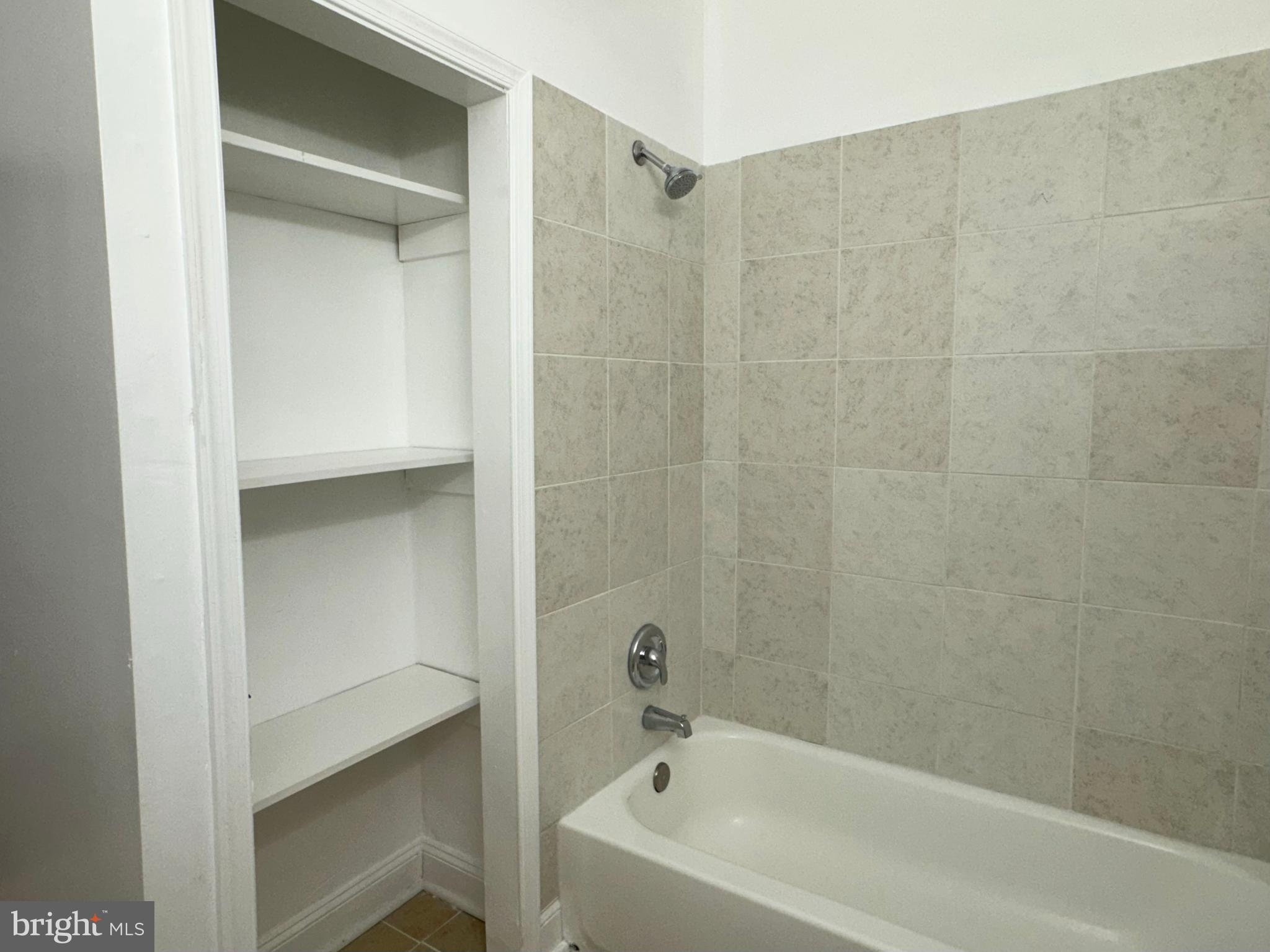 1652 WEST VIRGINIA AVENUE NE 2